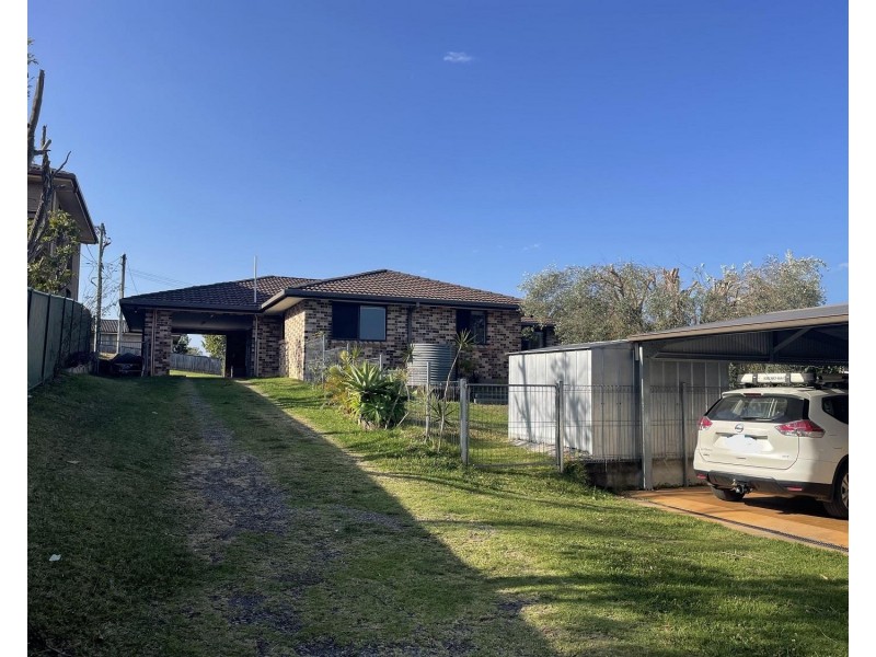 33 Newmans Road, Woolgoolga NSW 2456