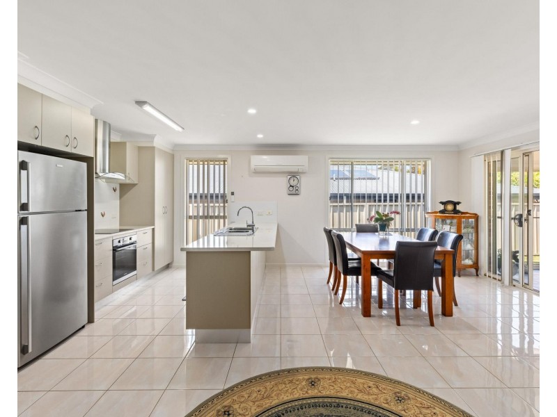 13 Vista Close, Woolgoolga NSW 2456