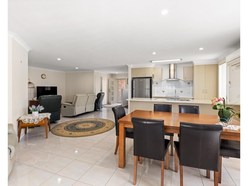 13 Vista Close, Woolgoolga NSW 2456