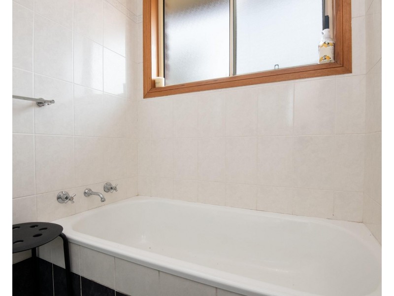 4 Ryan  Crescent, Woolgoolga NSW 2456