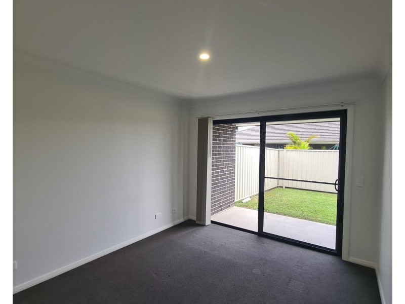 4a Somervale Road, Sandy Beach NSW 2456