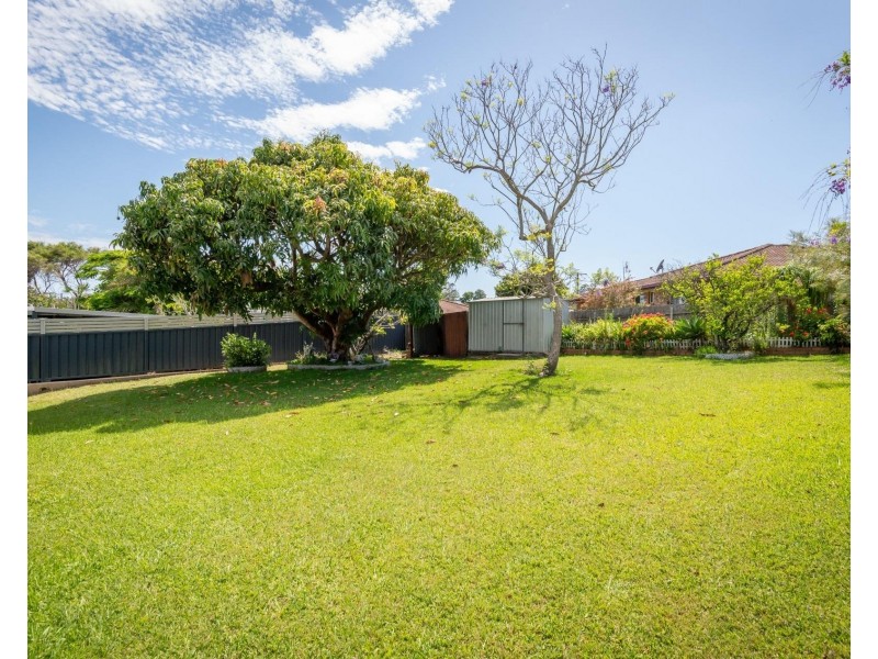 10 Sare Street, Woolgoolga NSW 2456