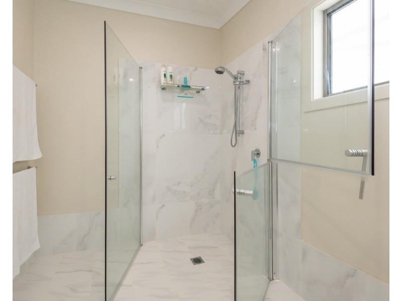 2 Kingfisher Crescent, Arrawarra NSW 2456