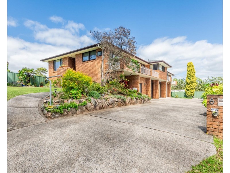 2/6 Scarborough Street, Woolgoolga NSW 2456