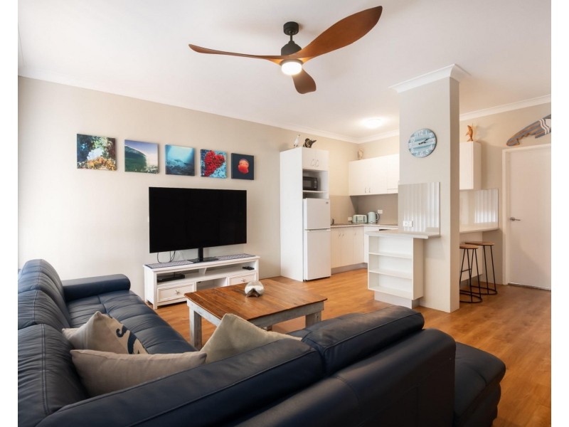 2/45 Beach Street, Woolgoolga NSW 2456