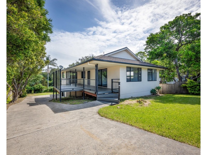 102 Diamond Head Drive, Sandy Beach NSW 2456
