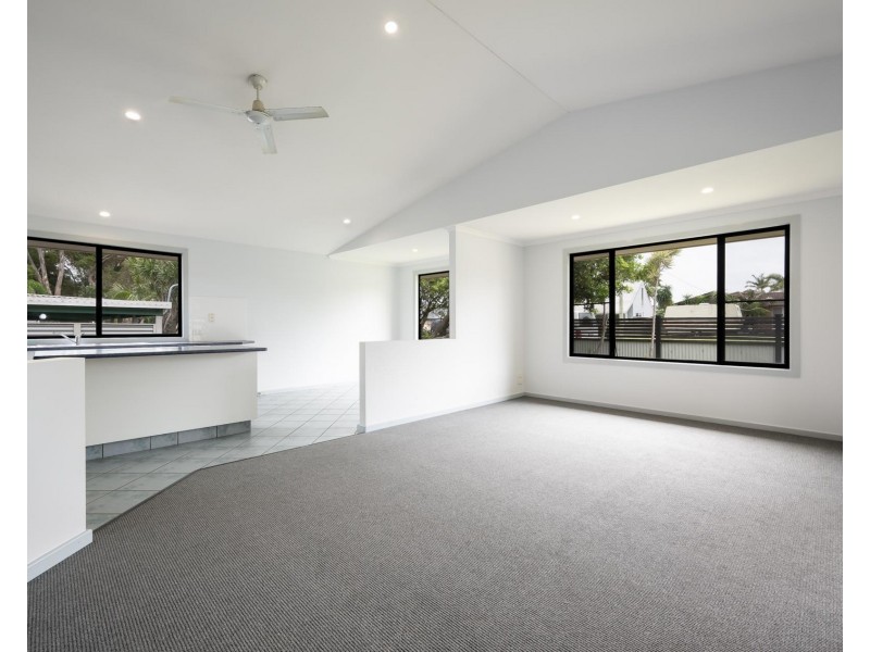 102 Diamond Head Drive, Sandy Beach NSW 2456