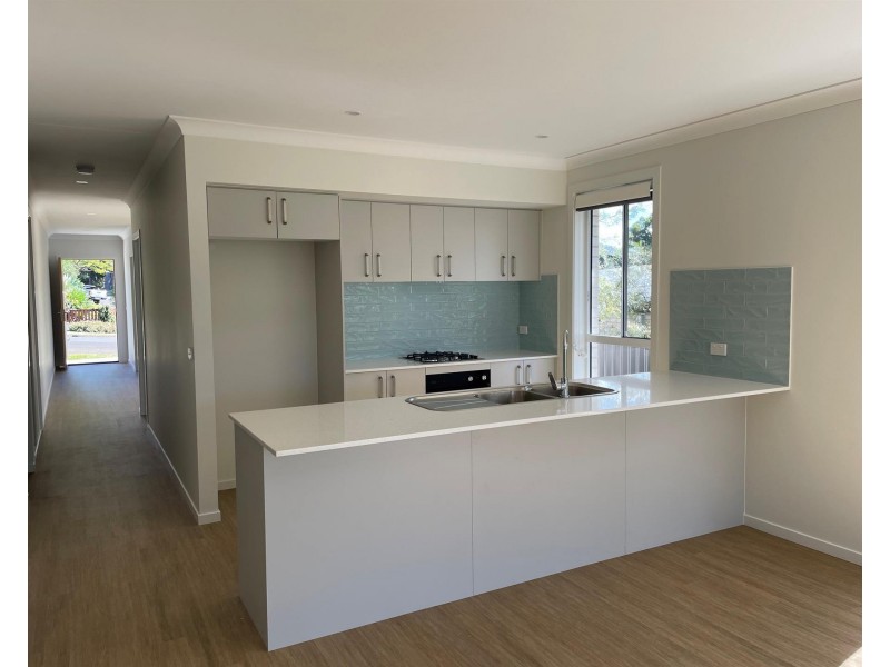 5 Ted Ovens Drive, Coffs Harbour NSW 2450