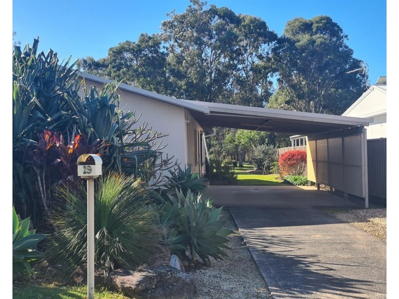 19 Pine Crescent, Sandy Beach NSW 2456