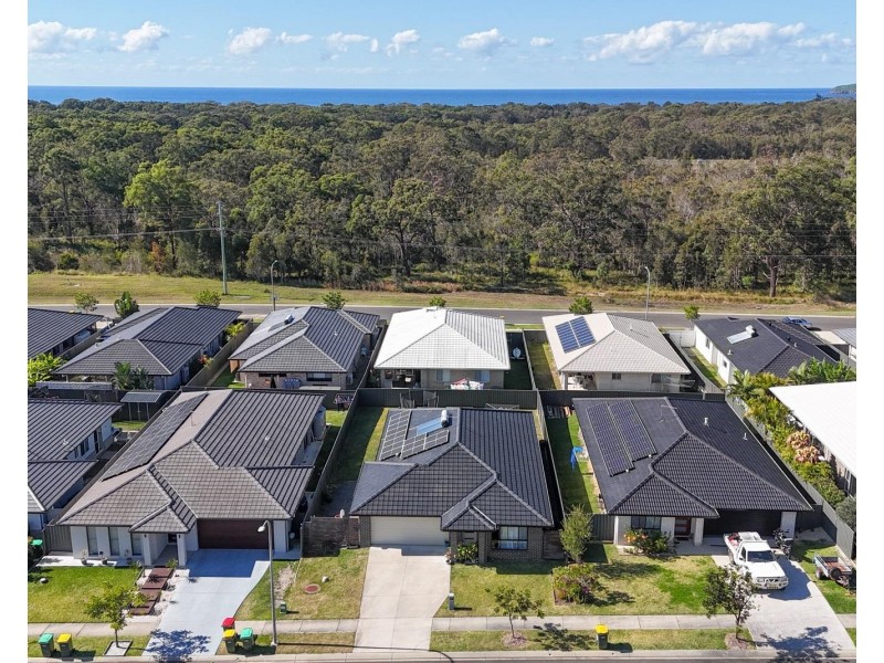 15 Rockpool Avenue, Sandy Beach NSW 2456