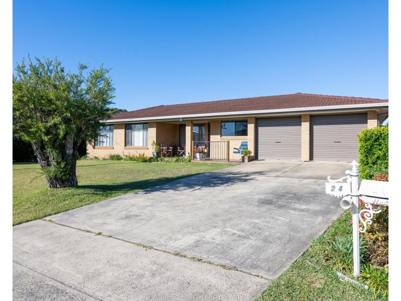 24 Sunset Avenue, Woolgoolga NSW 2456