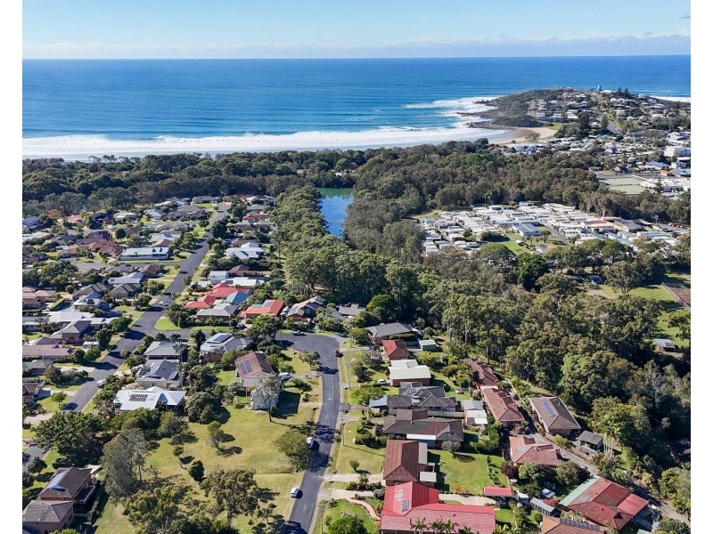 24 Sunset Avenue, Woolgoolga NSW 2456