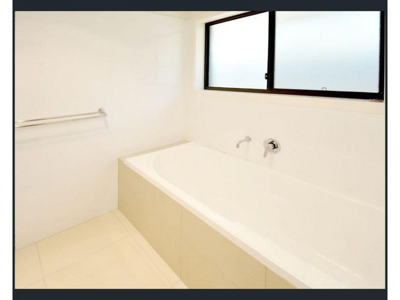 62 Admiralty Drive, Safety Beach NSW 2456