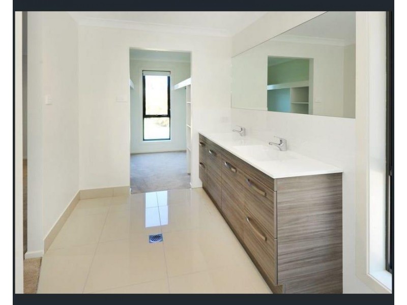 62 Admiralty Drive, Safety Beach NSW 2456
