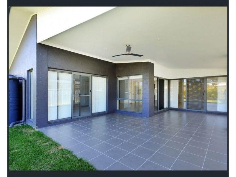 62 Admiralty Drive, Safety Beach NSW 2456