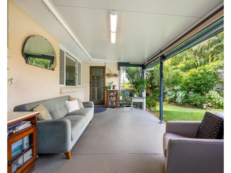 8 Sare Street, Woolgoolga NSW 2456