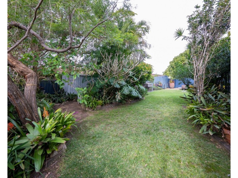 8 Sare Street, Woolgoolga NSW 2456