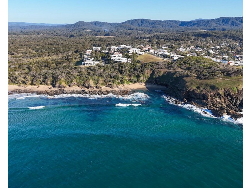 14 Signal Street, Emerald Beach NSW 2456