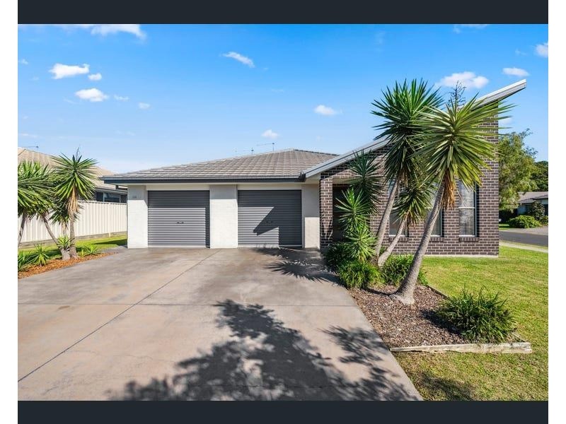 14A Seabeach Street, Sandy Beach NSW 2456
