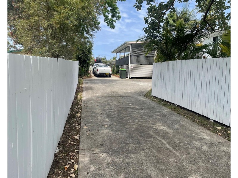 2/4 Oak Close, Sandy Beach NSW 2456