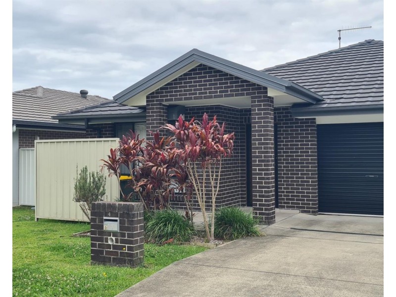 4 Somervale Road, Sandy Beach NSW 2456
