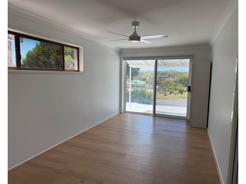 20 Crabbe Street, Woolgoolga NSW 2456