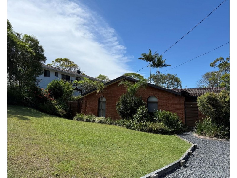 3 Killawarra Close, Safety Beach NSW 2456