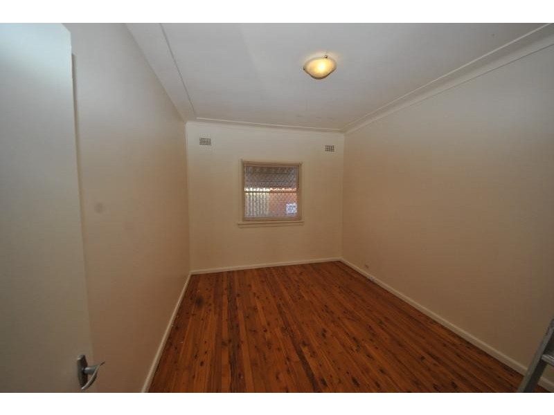 1 Joan Street, Chester Hill NSW 2162