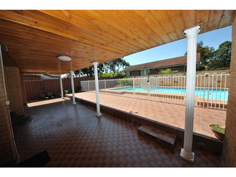 2 Carey St, Bass Hill NSW 2197
