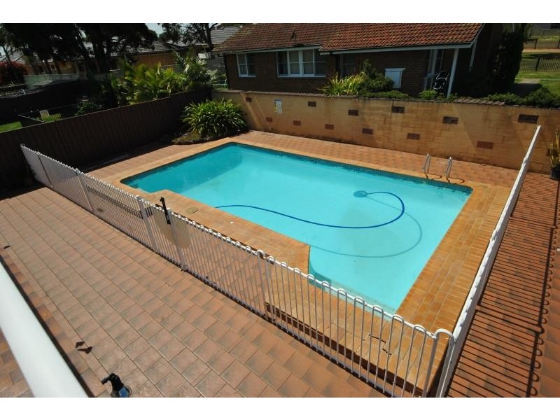 2 Carey St, Bass Hill NSW 2197