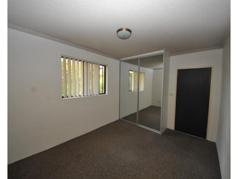 8/5 Edwin Street, Regents Park NSW 2143