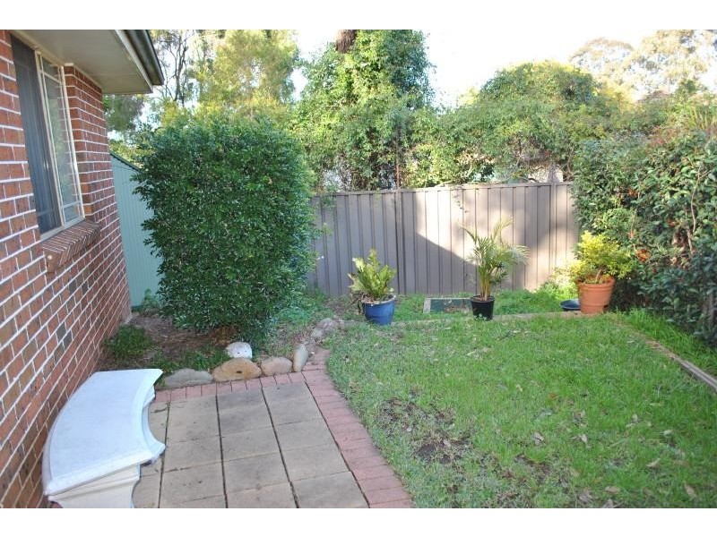 4/5b Gurney  Rd, Chester Hill NSW 2162