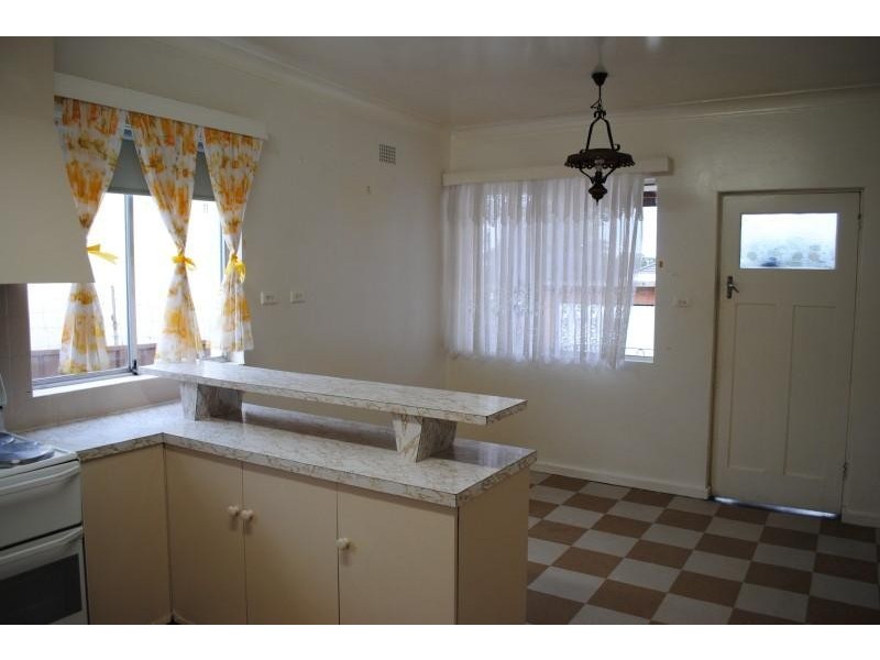 98 Taylor  St, Lakemba NSW 2195