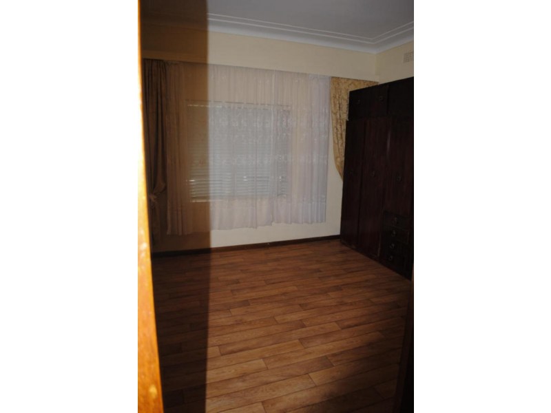 98 Taylor  St, Lakemba NSW 2195