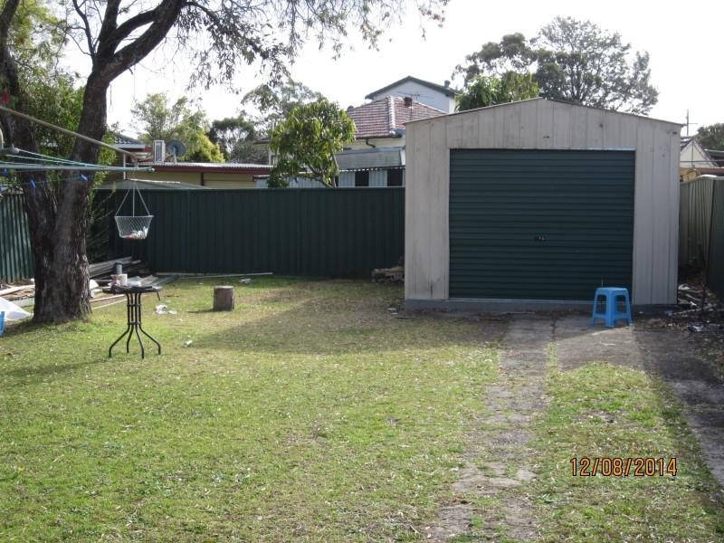 6 McClelland St, Chester Hill NSW 2162