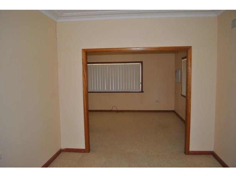 2 Parkham St, Chester Hill NSW 2162