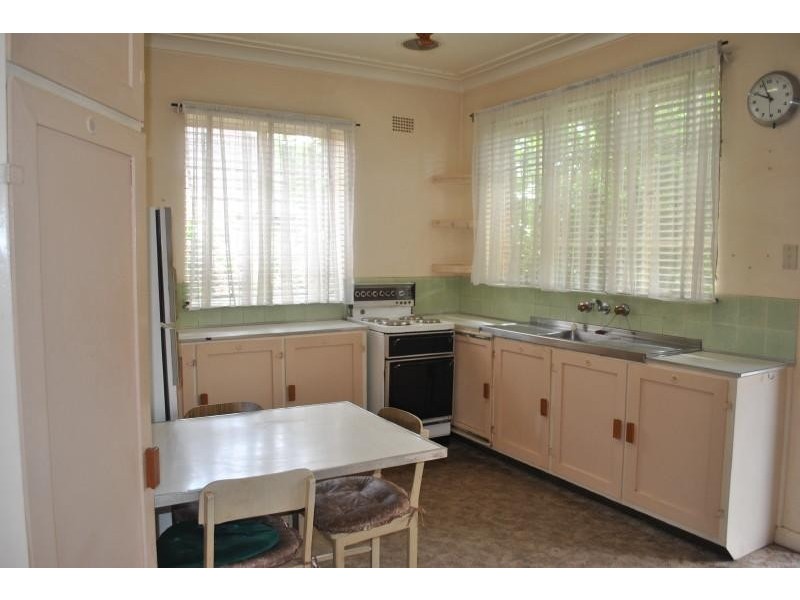 39 Worland St, Yagoona NSW 2199