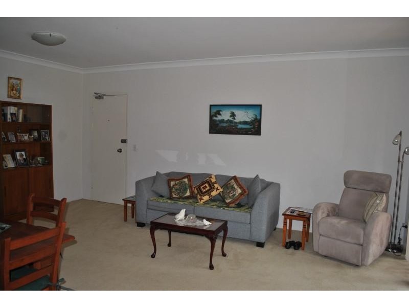 1/7-11 Kitchener Ave, Regents Park NSW 2143