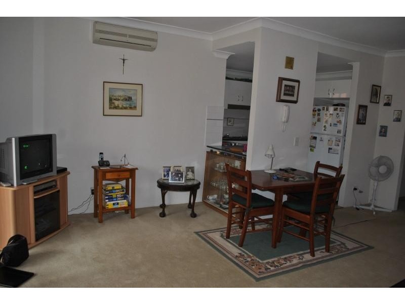 1/7-11 Kitchener Ave, Regents Park NSW 2143