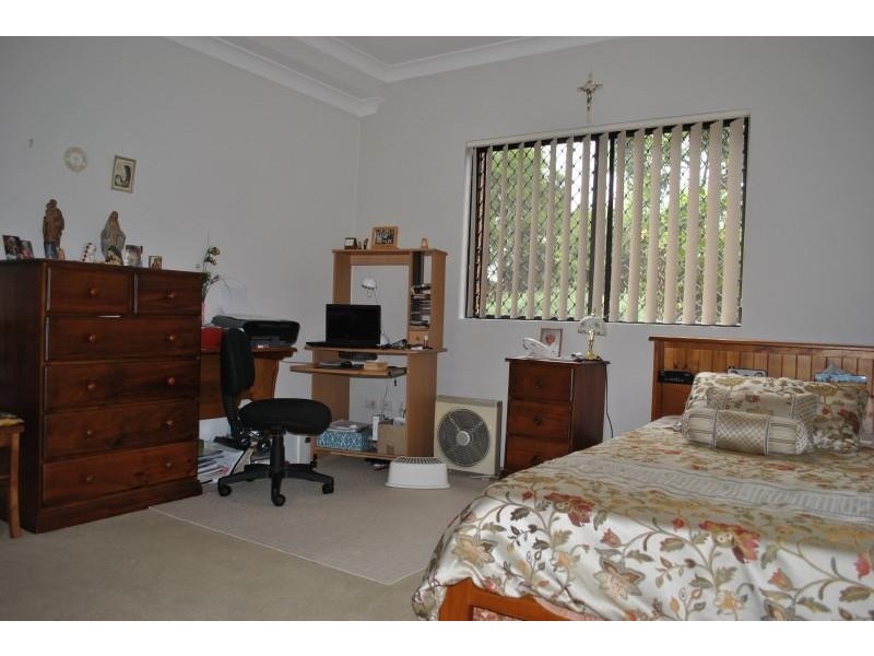 1/7-11 Kitchener Ave, Regents Park NSW 2143