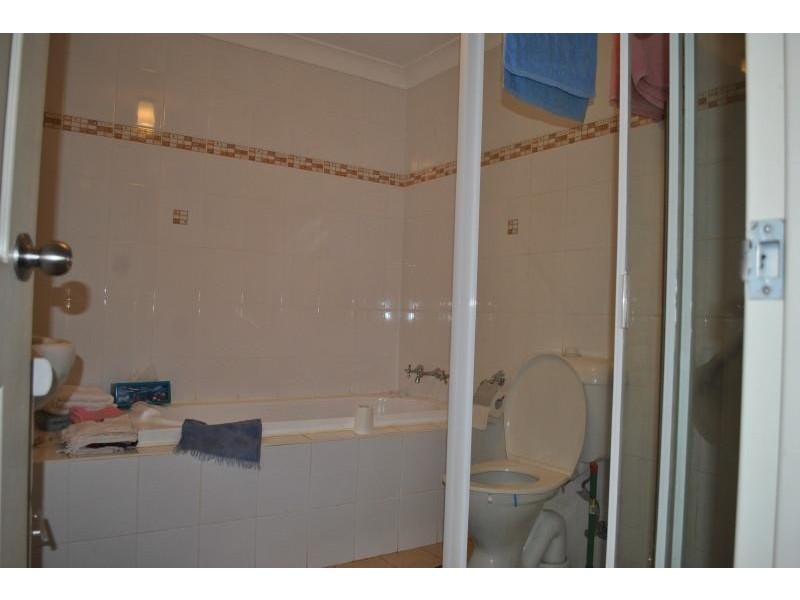 1/7-11 Kitchener Ave, Regents Park NSW 2143