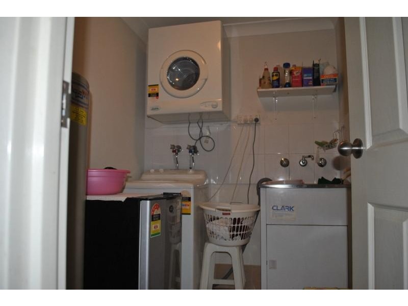 1/7-11 Kitchener Ave, Regents Park NSW 2143