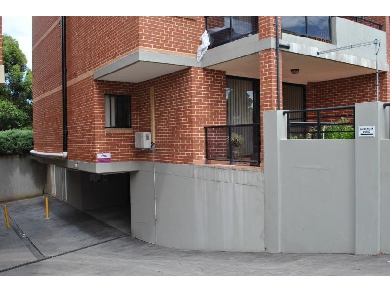 1/7-11 Kitchener Ave, Regents Park NSW 2143