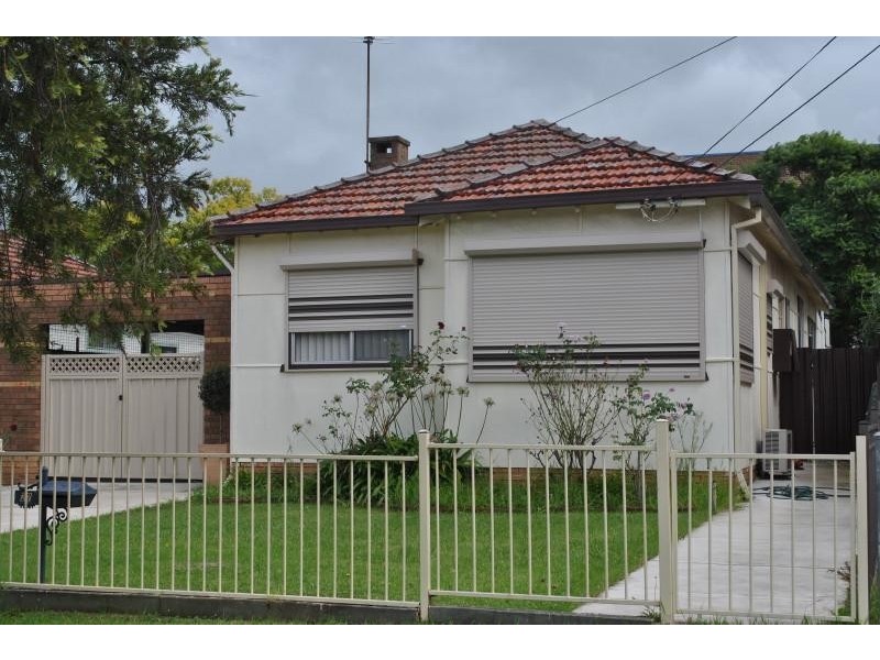 22 Grevillea  Rd, Chester Hill NSW 2162