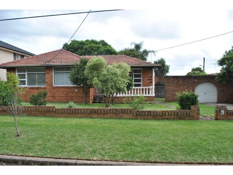 13 Carnegie Rd, Chester Hill NSW 2162