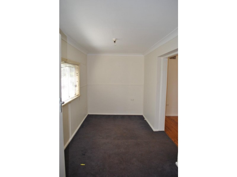 13 Carnegie Rd, Chester Hill NSW 2162