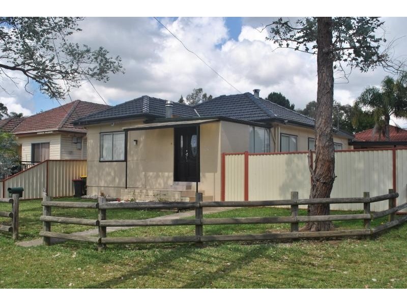 25 Doust St, Bass Hill NSW 2197