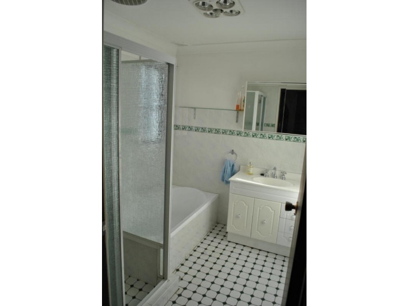 13/17-25 Campbell Hill  Rd, Chester Hill NSW 2162