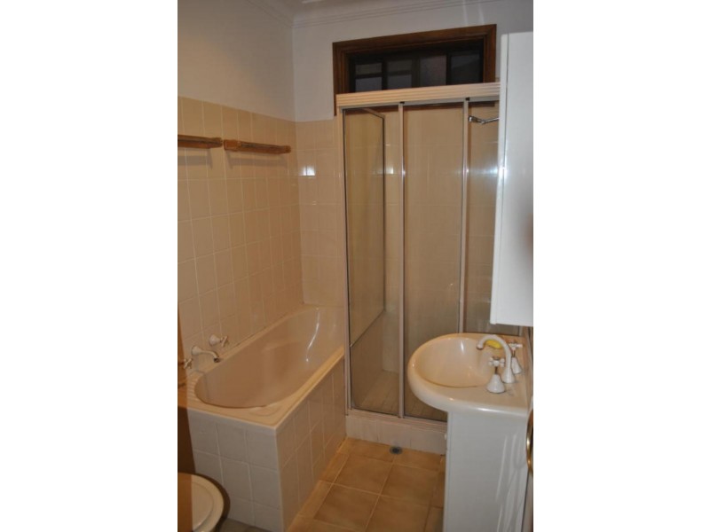 5 Australia  St, Bass Hill NSW 2197