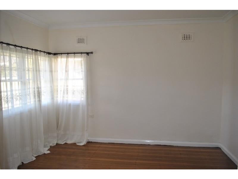 14 Wilson St, Panania NSW 2213